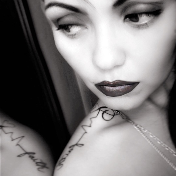 Meet your Posher, Marilyn - Picture 1 of 1